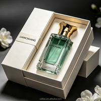 Vente directe d'usine, flacon de parfum et diffuseur de voiture 50 ml et 100 ml avec boîte, en stock, couleur de flacon personnalisée, logo sur le bouchon, support personnalisé