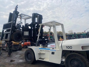 Montacargas TCM FD100 de 10 Toneladas, Producción 2020, Motor Diésel ISUZU, Construcción Resistente, Operación Confiable, Tracción en las Cuatro Ruedas, Neumáticos Sólidos, Usado - Product Image 3