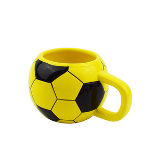 GZYSL nouveauté, souvenirs créatifs, tasse <span class=keywords><strong>de</strong></span> football en céramique, design en forme <span class=keywords><strong>de</strong></span> balle, sport, football, tasse en porcelaine, chope à bière - Product Image 3