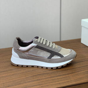 Zapatos Deportivos Clásicos de Cuero Gamuza Genuino con Decoración de Cadena de Cuentas Industriales, Suela Gruesa y Aumento de Altura - Product Image 2