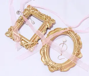 2023 Photo Frame Wholesale Victorian-style Golden Resin Mini Picture Frame Ornaments Custom Size Desk Decoration