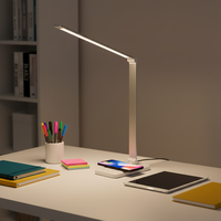 Lampe de bureau LED moderne, réglable, carrée, pour l'étude, protection des yeux, 5 niveaux de luminosité, lampe de table avec charge sans fil Qi pour les bureaux