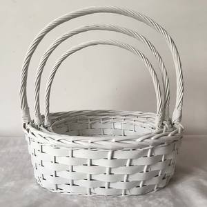 Cesti di <span class=keywords><strong>vimini</strong></span> ovali bianchi ecologici per <span class=keywords><strong>fiori</strong></span>, cesti di <span class=keywords><strong>vimini</strong></span> natalizi foderati per <span class=keywords><strong>fiori</strong></span> con manico, all'ingrosso - Product Image 3