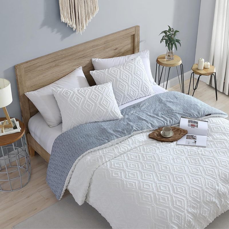 Classic Quilted Comforter Set Microfiber Cutting