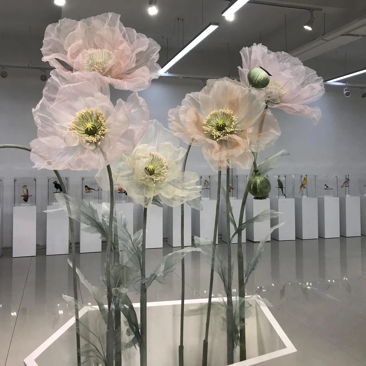 W164 Fabriek Aangepaste Bruiloft Decor Foto Props Zijde Giant Kunstmatige Poppy Bloem Voor Bruiloft Weg Toonaangevende Bloemen Decoratie