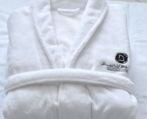 <span class=keywords><strong>Accappatoio</strong></span> Personalizzato con Logo Unisex con Collo a Scialle Bianco per <span class=keywords><strong>Uomo</strong></span> e Donna, <span class=keywords><strong>Accappatoio</strong></span> in Pile Corallo Nero e Bianco per Spa e Benessere - Product Image 2