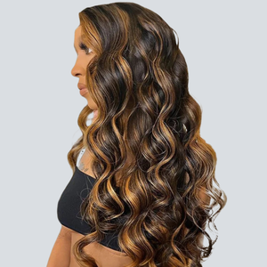 Parrucche con Lace Front 13x4 all'Ingrosso di <span class=keywords><strong>Capelli</strong></span> Umani Colore con Mèches Parrucca Morbida e Naturale con Onde Sciolte Parrucche 7x5 Senza Colla di <span class=keywords><strong>Capelli</strong></span> Umani - Product Image 4