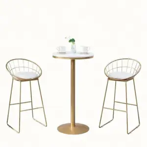 İskandinav yaratıcı yuvarlak demir masa katı ahşap ev yüksek sandalye çay dükkanı bar taburesi dövme demir çubuk sandalye