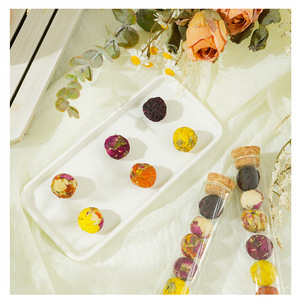 Chine fait à la main Yunnan pure fleur thé <span class=keywords><strong>Dragon</strong></span> perle boule à thé étiquette privée emballage cadeau thé sain en <span class=keywords><strong>Tube</strong></span> - Product Image 5