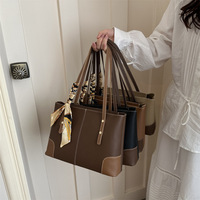 Sac en PU élégant et légèrement luxueux ; Sac à bandoulière zippé grande capacité, décontracté et polyvalent pour les trajets quotidiens ; Sac fourre-tout minimaliste tendance