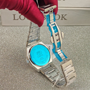 Nuovo Design Orologio da <span class=keywords><strong>Uomo</strong></span> Business in Oro, al Quarzo, Ecologico, con Cinturino in <span class=keywords><strong>Acciaio</strong></span> Inossidabile, Calendario, Moda, Vendita all'Ingrosso - Product Image 3