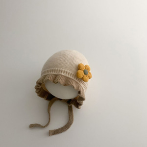 Wholesale Warm Outdoor <strong>Plain</strong> Fashion Knitted Hats Girls Cute Flower Shape Winter Baby <strong>Beanie</strong> Hats - Product Image 6