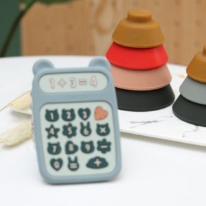 Calcolatore massaggiagengive in Silicone morbido personalizzato giocattolo per bambini da masticare per neonati lenitivo per dentizione anello a catena sonaglio - Product Image 5