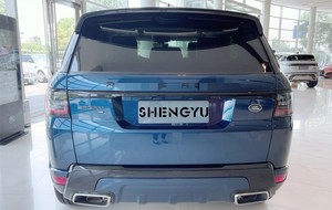 Kit carrosserie OEM adapté pour RANGE-ROVER Sport 2013-2017, transformant le modèle en version 2018-2020, avec pare-chocs avant et arrière et feux automatiques. - Product Image 4