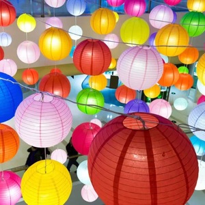 May mắn bán buôn tùy chỉnh giấy đèn lồng in Trung Quốc treo vòng giấy đầy màu <span class=keywords><strong>s</strong></span>ắc đèn tròn có thể gập lại giấy đèn lồng - Product Image 1