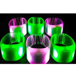Bán hàng nóng tùy chỉnh NFC LED <span class=keywords><strong>Glow</strong></span> <span class=keywords><strong>Sticks</strong></span> dây đeo cổ tay em4305 RFID giao diện truyền thông t5577 chip cho các bên - Product Image 3
