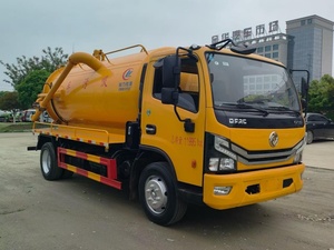 4x2 sewer cleaning and septic tank extraction truck, manual transmission sewage suction truck, equipped with a <b>vacuum</b> <b>pump</b> - Product Image 3