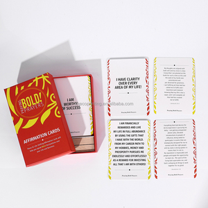 Jeu de cartes d'affirmations de phrases d'amour de soi avec impression personnalisée et support en bois - Product Image 2