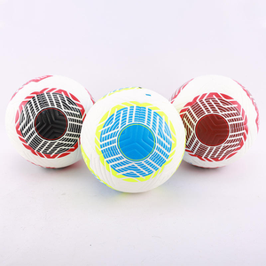 Ballon <span class=keywords><strong>de</strong></span> football écologique, recyclable et sans PVC pour l'entraînement, destiné aux écoles secondaires et aux équipes sportives, conforme à la réglementation Title IX - Product Image 3