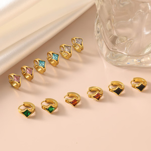 Boucles d'oreilles creuses carrées en acier inoxydable 304 Boucles d'oreille à la mode en or 18 carats électrolytique - Product Image 1