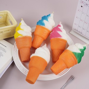 ของเล่นบีบคลายเครียดรูปไอศกรีมแท่งยักษ์ PU Slow-Rise มีสินค้าในสต็อก - Product Image 3