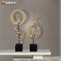 2023 table artisanat résine matériel oiseau paon figurine moderne paon Statue trophée décor à la maison