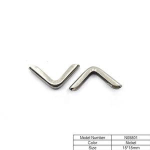 Protector <span class=keywords><strong>de</strong></span> Esquinas Metálico para Álbumes, Libros, Cuadernos, Archivos y Hojas Sueltas - Product Image 6