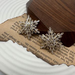 Cao Cấp <span class=keywords><strong>30Mm</strong></span> Kim Loại Shank Nút Vàng Brass Pha Lê Zircon Rhinestone Bông Tuyết Thanh Lịch Thiết Kế Bao Phủ May Phụ Kiện - Product Image 6