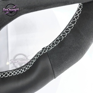 Volant de voiture personnalisé en fibre de carbone pour F91 F92 F93 M5 F90 G31 G32 G38 G32 M550i G30 2017-2024 - Product Image 2
