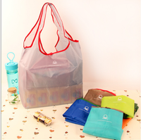 Matériau recyclé écologique personnalisé 210T Polyester grand sac fourre-tout pliable extensible et réutilisable Logo personnalisé pour