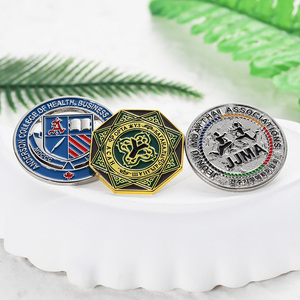 Sản Xuất Thiết Kế Tùy Chỉnh Của Riêng Bạn 3D 2D Hat Vải Mềm Cứng Men Pins Kim Loại Biểu Tượng Huy Hiệu Trâm Kẽm Hợp Kim Tùy Chỉnh Ve Áo Pin - Product Image 3