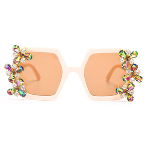 Mode Diamant <span class=keywords><strong>Lunettes</strong></span> De Soleil Femmes 2020 <span class=keywords><strong>Vintage</strong></span> Carré Coloré <span class=keywords><strong>Lunettes</strong></span> de soleil Dégradé Luxe Punk <span class=keywords><strong>Lunettes</strong></span> UV400 - Product Image 1
