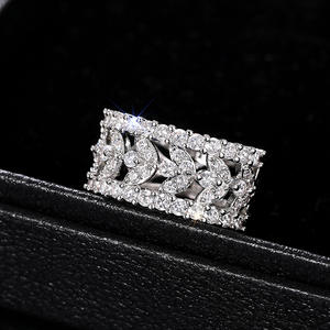 Anillo de Diamantes de Oro Blanco Q981, Corte Brillante Redondo Natural, Color G, Anillo de Compromiso para Mujer - Product Image 2