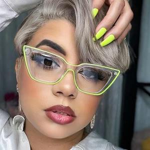 Montatura per Occhiali Triangolare Stile Cat Eye con Linee Trasparenti Occhiali Y2K - Product Image 2