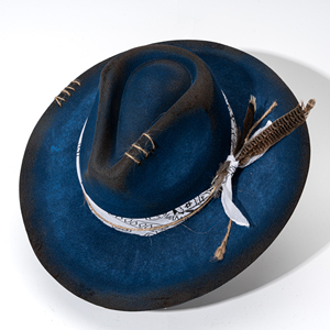 Sombrero Vaquero de Fieltro de Lana 100% Premium, Estilo Western, con Acabado Desgastado y Decoración de Plumas, con Pañuelo Bandana para Mujer - Product Image 5