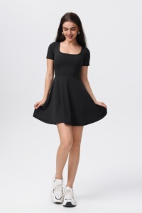 Vestido de Yoga para Mujer, Sencillo, Ajustado y Plisado, de Color Sólido — Elegante y Funcional - Product Image 3