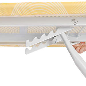 Petite planche à repasser compacte et pliable pour hôtel avec repose-fer Ménage pleine grandeur gain de place TZ Leg - Product Image 3