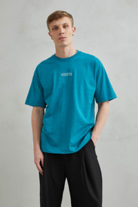 Unisex 100% oversize cotone verde t-shirt pisolino Design con Koala addormentato stile rilassato per gli uomini - Product Image 3