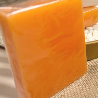 Savon de beauté artisanal solide aux herbes, antiseptique, à l'acide kojique et à la glycérine pour un nettoyage en profondeur et une réparation anti-âge de la peau