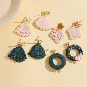 Dễ thương phim hoạt hình Châu Âu Mỹ thiết kế mềm gốm <span class=keywords><strong>Studs</strong></span> handmade giáng sinh Polymer đất sét đỏ Santa Claus Stud Bông tai - Product Image 3