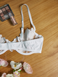 Set di mutandine <span class=keywords><strong>Bralette</strong></span> con spalline esotiche Sexy all'ingrosso 2 pezzi Set di biancheria <span class=keywords><strong>bianca</strong></span> moda donna - Product Image 5