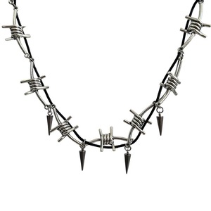 Collana di rivetti in metallo con personalità Hip-hop Punk gotico scuro SongYi - Product Image 1