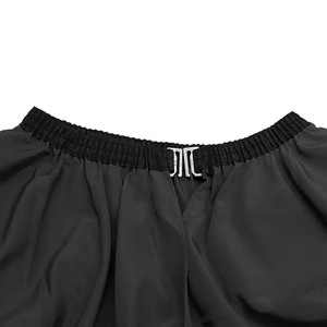 Delantal de Barbero Impermeable Negro con Logotipo Personalizado OEM, Capa para Salón de Belleza, Corte de Cabello, Maquillaje, Peluquería - Product Image 4