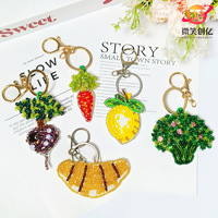 Porte-clés colorés faits main en mini perles de riz blancs, série légumes (carotte, citrouille, maïs), breloques de sac tendance