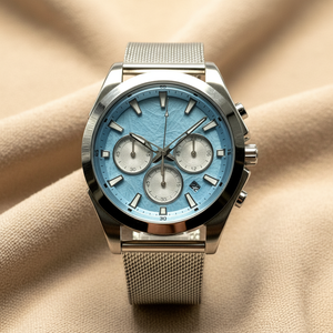Reloj Deportivo Cronógrafo Plateado con Esfera Rosa Brillante, Subesferas Blancas y Correa de Cuero Marrón Grabado - Product Image 3