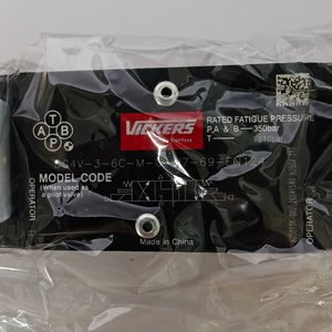 Válvula de Control Direccional Hidráulica Vickers 24V de Hierro Fundido Industrial - Product Image 1