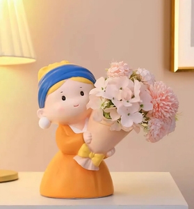 Figurines de personnes mignonnes et artisanat en résine Vase en résine élégant pour la décoration de la maison Pot de fleur avec un design complexe - Product Image 2