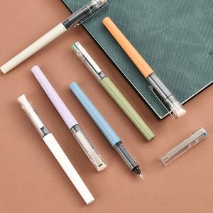 Stylos à bille noirs de luxe avec logo personnalisable, largeur d'écriture de 0,5 mm, encre noire de haute qualité pour le bureau et l'école, corps en plastique - Product Image 2