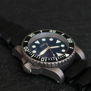 Custodia unica in <span class=keywords><strong>titanio</strong></span> orologio subacqueo da uomo impermeabile elastico automatico con Logo personalizzato orologio da polso da uomo - Product Image 3