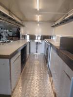 Camion de restauration mobile multifonctionnel en acier inoxydable avec compartiments isolés pour événements, service de restauration rapide, crème glacée et hot-dogs